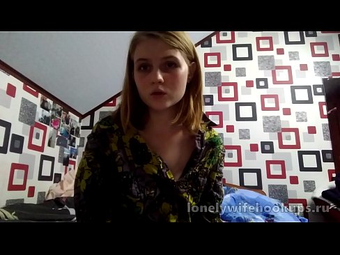 ❤️ O le tamaititi aoga lanu enaena mai Rusia e fiafia i titi tetele. ☑ Rusia porn