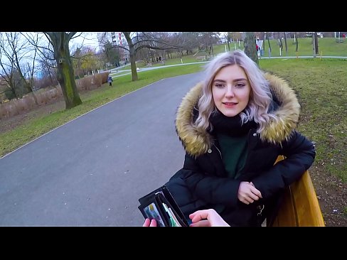 ❤️ E folo le ma'a vevela a se tagata ese mo se tupe - fa'afefe i le paka na saunia e Eva Elfie ☑ Rusia porn